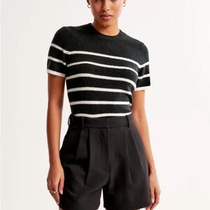 Abercrombie & Fitch Black and White Striped Short Sleeve sweater tee